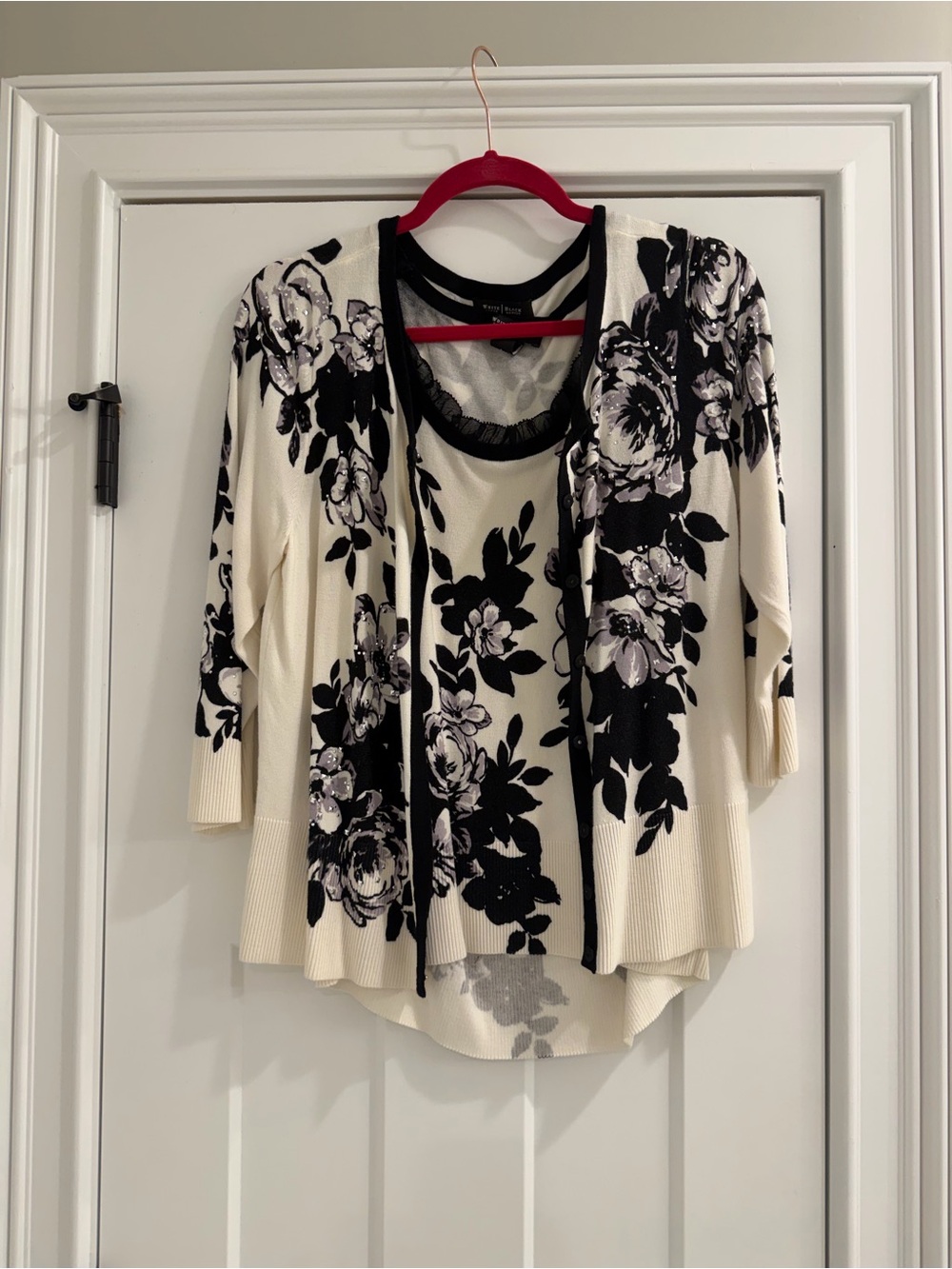 White House Black Market Cream & Black Floral Sleeveless Top & Cardigan Set